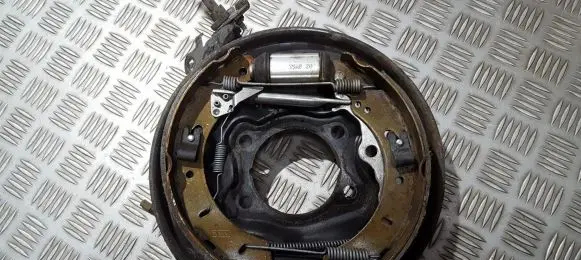 Ford Focus Handbrake/parking brake pads 