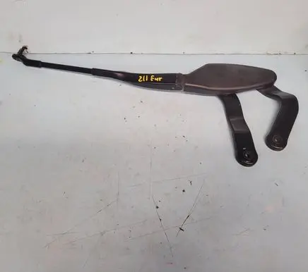 Mercedes-Benz E W211 Front wiper blade arm A2118200444