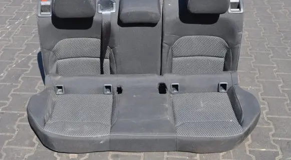 Skoda Fabia Mk4 (6VA) Second row seats 