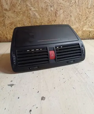Skoda Octavia Mk2 (1Z) Dash center air vent grill 1Z0820951 4904 1603200