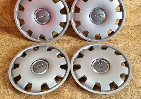 Audi A4 S4 B7 8E 8H R16 wheel hub/cap/trim 4B0601147D