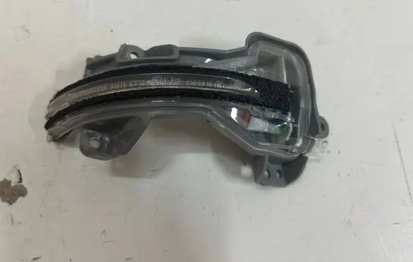 Honda CR-V Mirror indicator light 