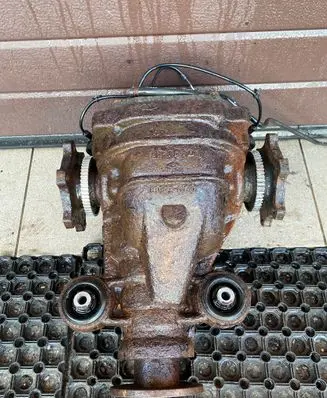 Nissan Pathfinder R51 Rear differential 38311EB300