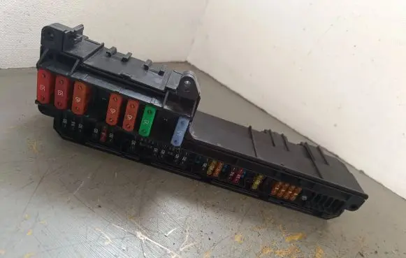 BMW 5 E60 E61 Fuse module PAGG4GK30