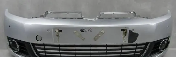 Volkswagen Golf VI Front bumper 5K0807221