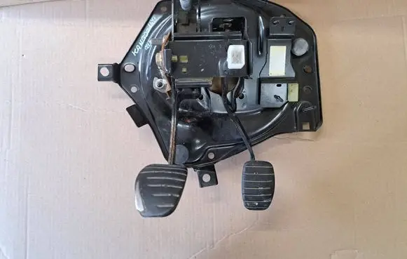 Renault Kangoo I Pedal assembly 