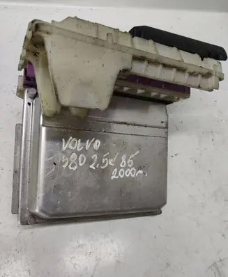 Volvo S80 Engine control unit/module 0281001776