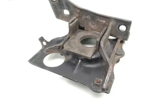 Toyota Prius (XW20) Engine mount bracket AV76798
