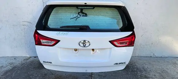 Toyota Auris E180 Tailgate/trunk/boot lid 
