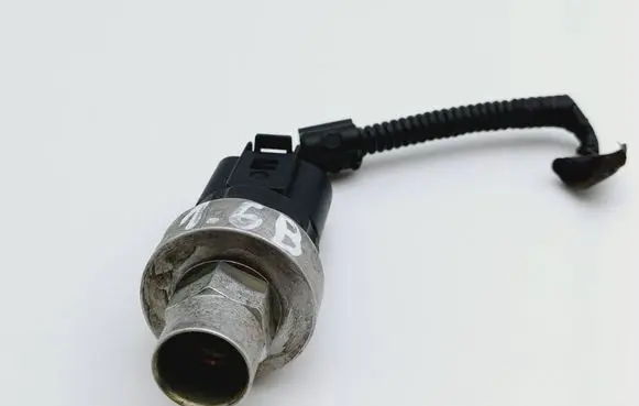 Air conditioning (A/C) pressure sensor
