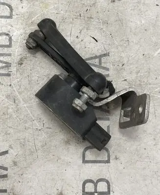 BMW 5 F10 F11 Headlight/headlamp level sensor 6861351