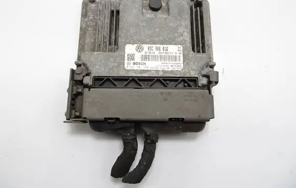 Volkswagen Golf VI Engine control unit/module 0261S04390 03C906016