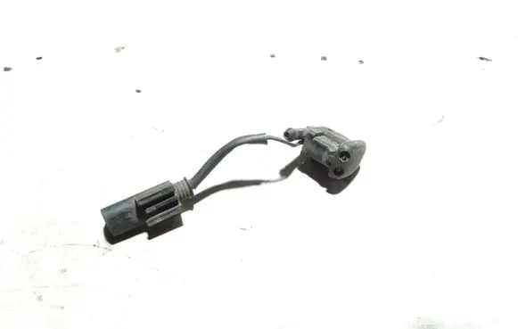 BMW 5 E39 Windshield washer spray nozzle 61668361039 8361039