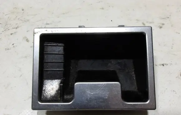 BMW 5 E60 E61 Ashtray trim (front) 