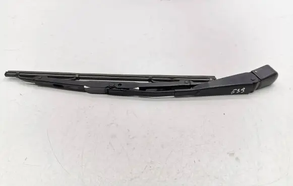 Honda CR-V Rear wiper blade arm
