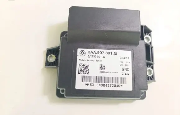Volkswagen PASSAT B7 Hand brake control module 3AA907801G