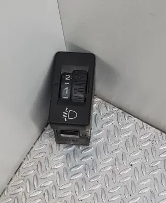 Citroen Berlingo Headlight level height control switch 96384422XT 96476640XT 96366692XT