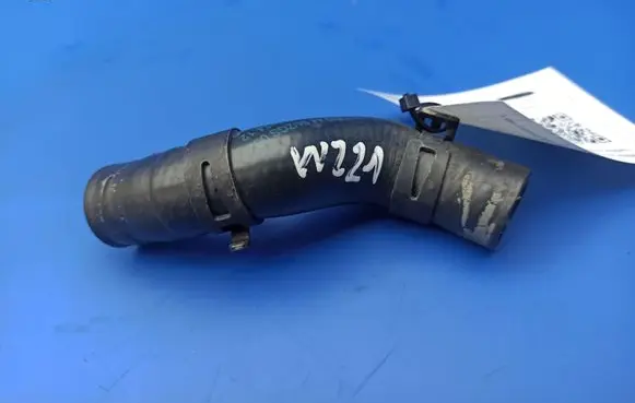 Mercedes-Benz S W221 Engine coolant pipe/hose A2218324494