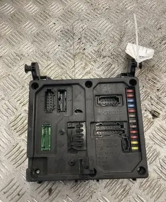 Volkswagen Sharan Fuse box set S108152001