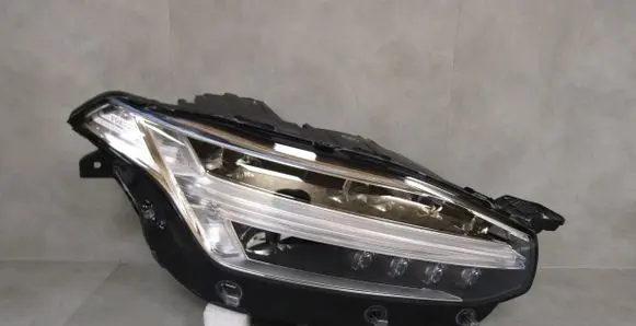 Volvo XC90 Headlight/headlamp