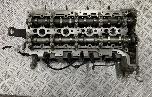 BMW 3 G20 G21 Engine head 