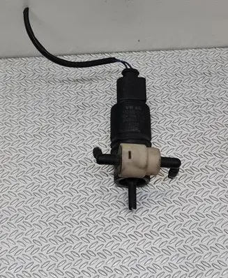 Volkswagen Touran I Windscreen/windshield washer pump 3028143 1T0955651A 4705