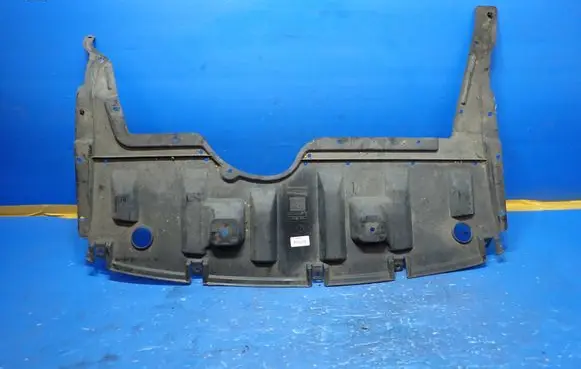 Mitsubishi Colt Engine splash shield/under tray MR575339