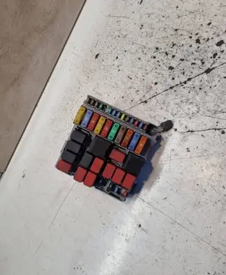 Ford Ka Fuse box set 51781452 2504121540
