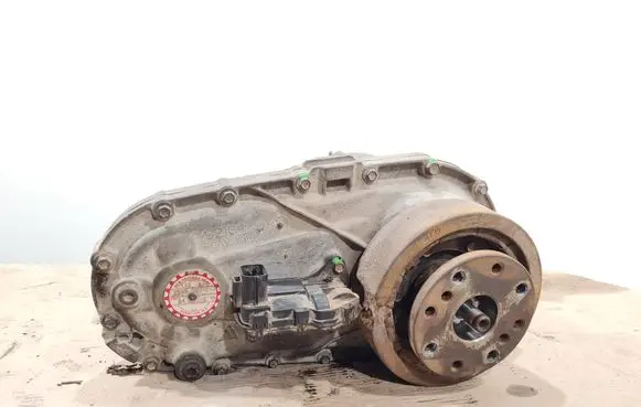 Gearbox transfer box case