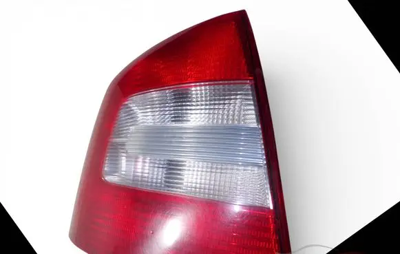 Skoda Octavia Mk2 (1Z) Rear/tail lights 1Z5945095B 1Z5945111B