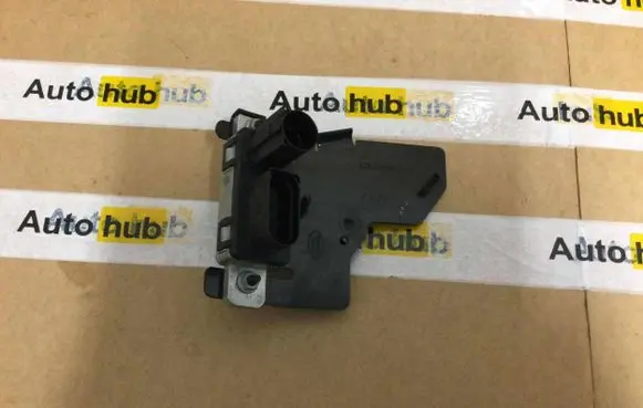 Land Rover Discovery Sport Glow plug pre-heat relay GX7312B533AF K8D212B681AB LR125948