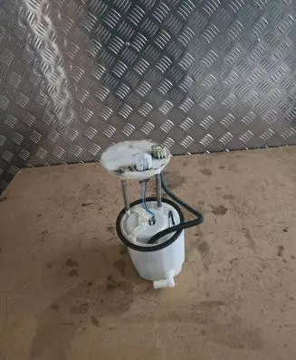 Toyota RAV 4 (XA40) In-tank fuel pump 