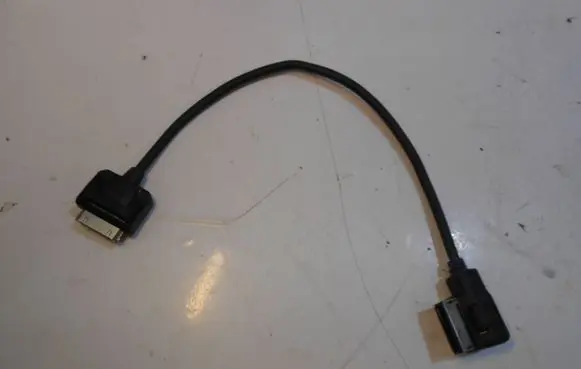 Volkswagen Touareg II iPod connector socket 5N0035554D
