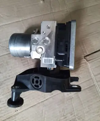 Mercedes-Benz S W222 Master brake cylinder A21324313801