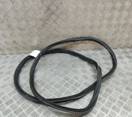 Volkswagen Golf VII Trunk rubber seal (body) 5G6827705D