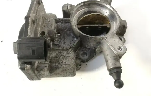 Opel Insignia A Throttle valve 50329302
