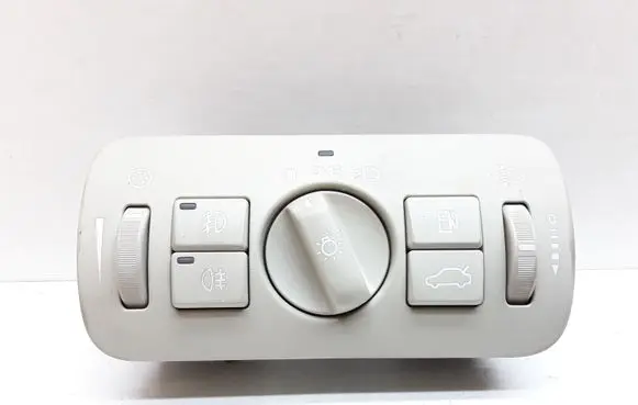 Volvo V70 Light switch 30739423