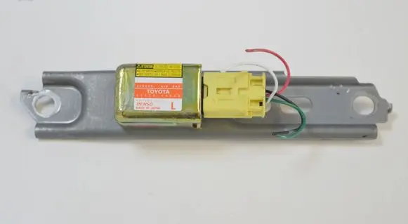Lexus RX 330 - 350 - 400H Airbag deployment crash/impact sensor 1879000720 8983048020