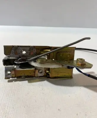 Loading door lock