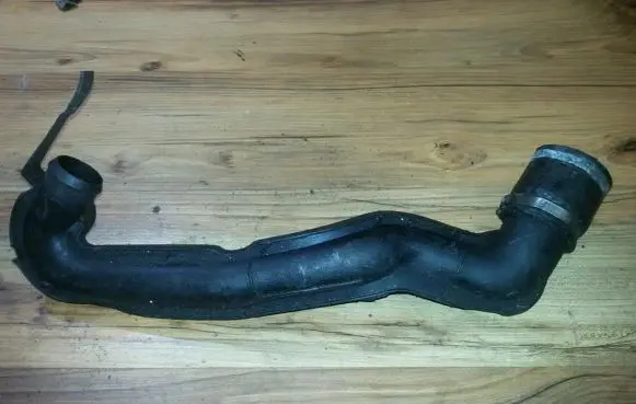Peugeot 206 Intercooler hose/pipe 9625792080b