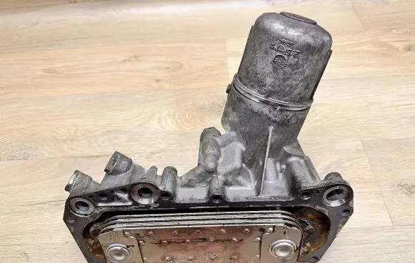 Renault Master II Oil filter mounting bracket 