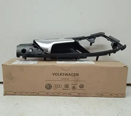 Volkswagen Golf VII Front door interior handle 5G1837114