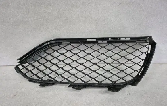Front bumper lower grill