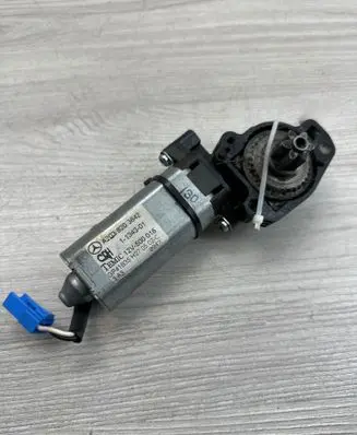 Mercedes-Benz C W203 Seat adjustment motor A2038203642 1134301 12V500016