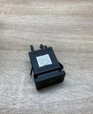 Volkswagen Sharan Windscreen/window heater switch 7M3959621