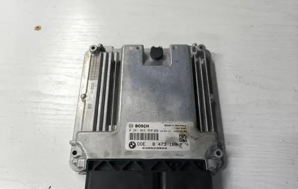 BMW X5 F15 Engine control unit/module 8473189 0281034958 030529886