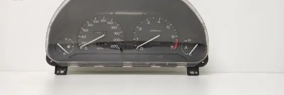 Subaru Legacy Speedometer (instrument cluster) 0201016