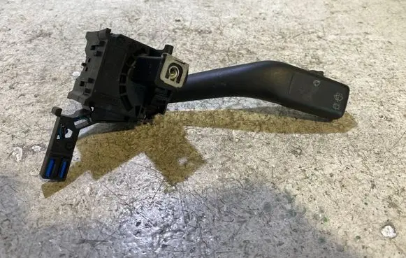 Volkswagen Caddy Wiper control stalk 1K0953519 01203504 20350461306188