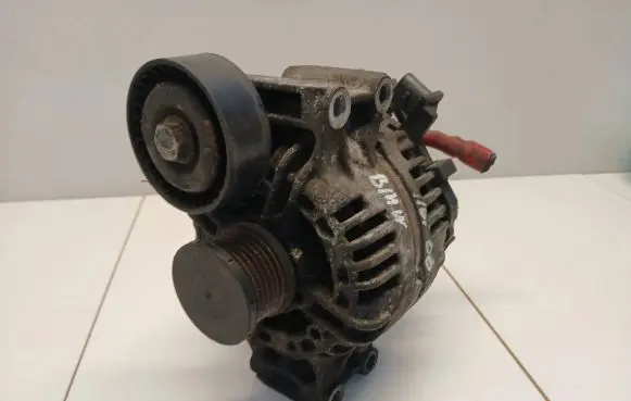 BMW 1 E81 E87 Generator/alternator 7532968 7532964 0124325116