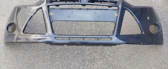 Ford Focus Front bumper BM5117757A